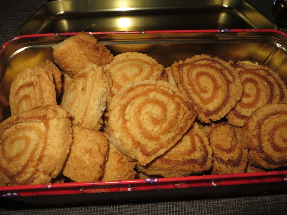 Orangen-Marzipan-Plätzchen von leeni2507 | Chefkoch.de