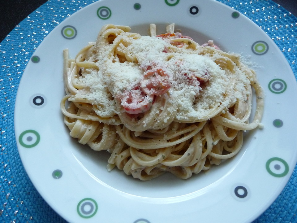 Nudeln mit Kräutersoße von primaballerina111 | Chefkoch.de
