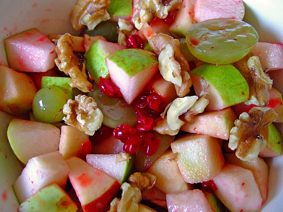 Herbstlicher Fruchtsalat mit Walnüssen von Jennifer_Melanie | Chefkoch.de