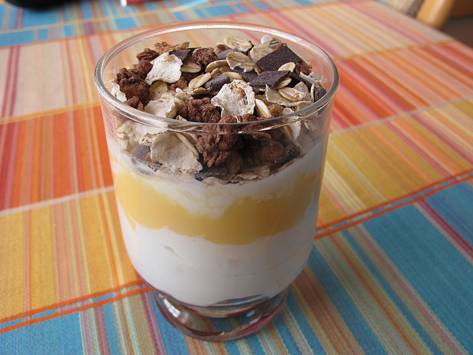 Sauerkirsch-Müsli-Quarkspeise von Monika | Chefkoch.de