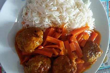 Hackbällchen in Möhren-Currysoße 10