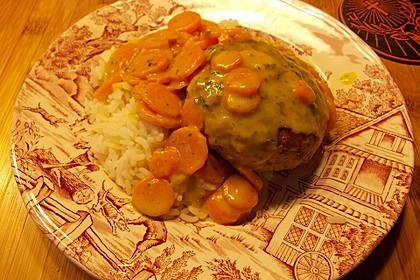 Hackbällchen in Möhren-Currysoße 3