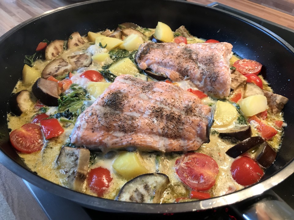 Lachsfilet im Gemüsebett von binchen59 | Chefkoch.de