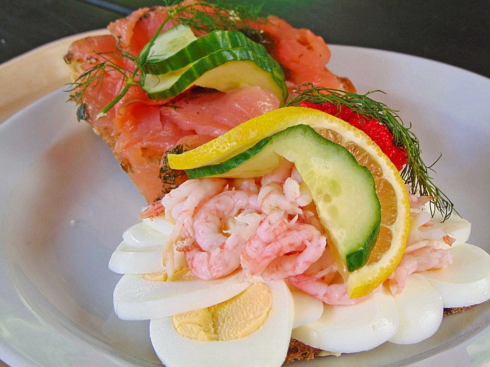 Smörrebröd mit Honig-Dill-Creme und Rotholzlachs von feuervogel ...