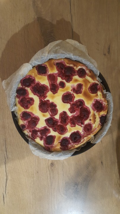 Käsekuchen mit Himbeeren von isa-baerchen | Chefkoch.de Käsekuchen mit Himbeeren von isa-baerchen | Chefkoch.de