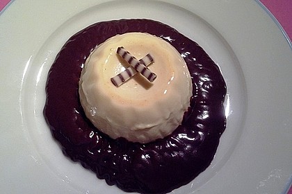 Karamell-Panna cotta mit Schokosoße 2