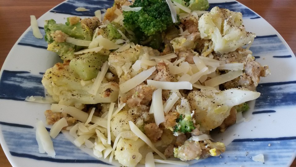 Brokkoli-Spätzle-Pfanne von Tombstone5 | Chefkoch.de