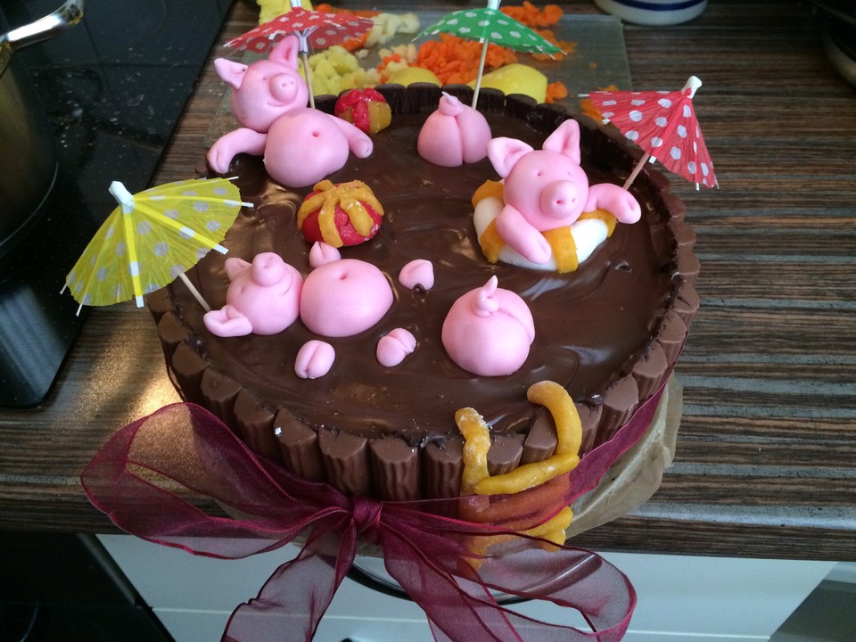 Schweinchen im Matschkübel-Torte von Angelkassel | Chefkoch.de