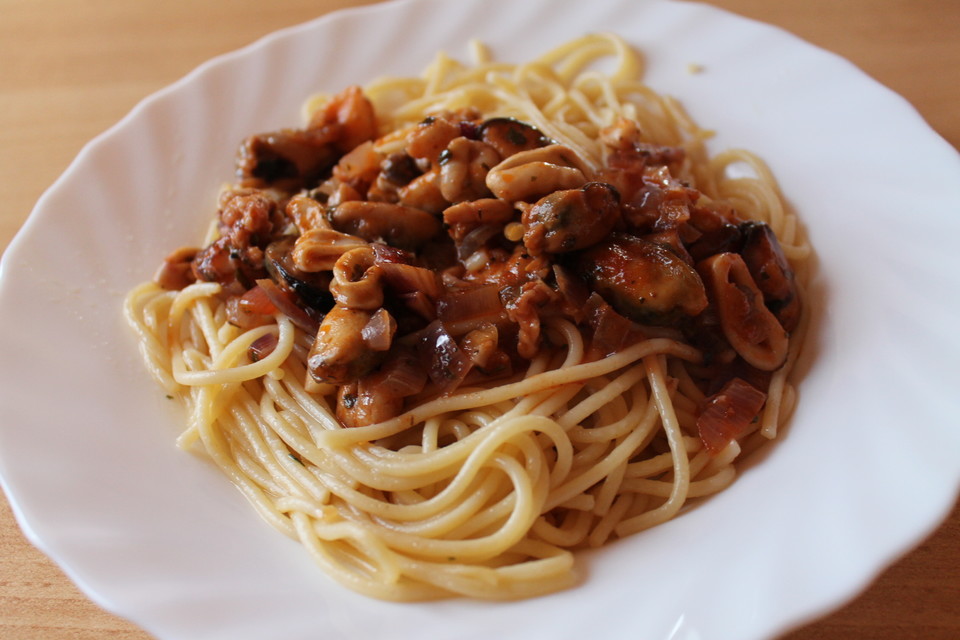 Spaghetti Meeresfrüchte mit passierten Tomaten von Glubberer118 ...