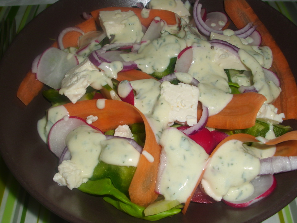 Salat-Dressing mit Joghurt (ohne Sahne) für alle Salate geeignet von ...