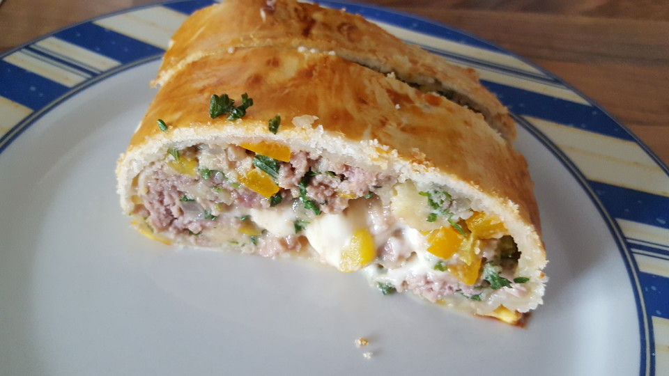 Hackfleisch-Blätterteig-Strudel von renimo | Chefkoch.de