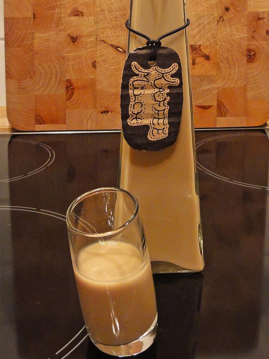 Bailey´sähnlicher KaffeeMilchLikör mit Whiskey von Tzwiggl Chefkoch.de