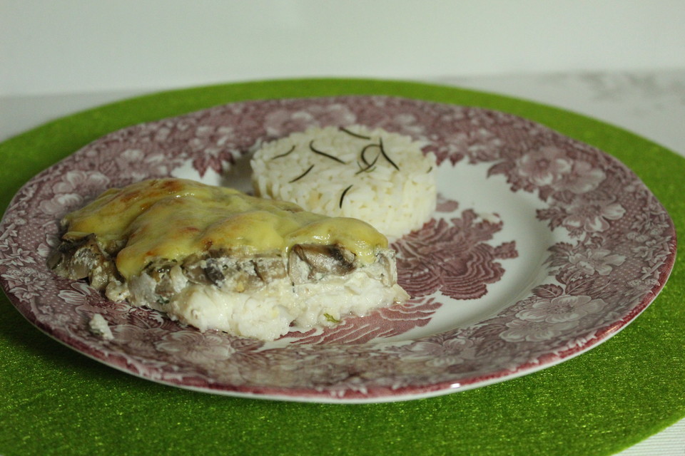 Schlemmer-Fisch mit Champignonkruste von Superbommel | Chefkoch.de