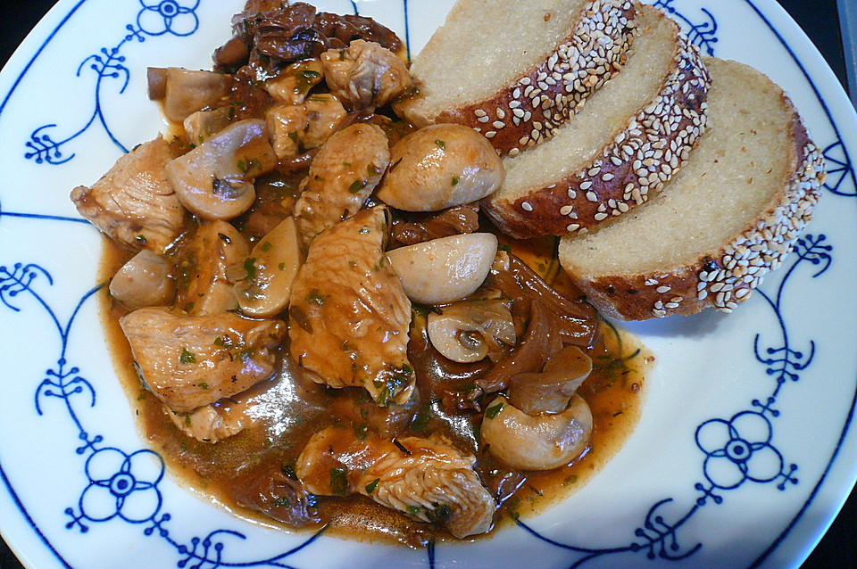 Hähnchen-Pilz-Gulasch von binchen59 | Chefkoch.de