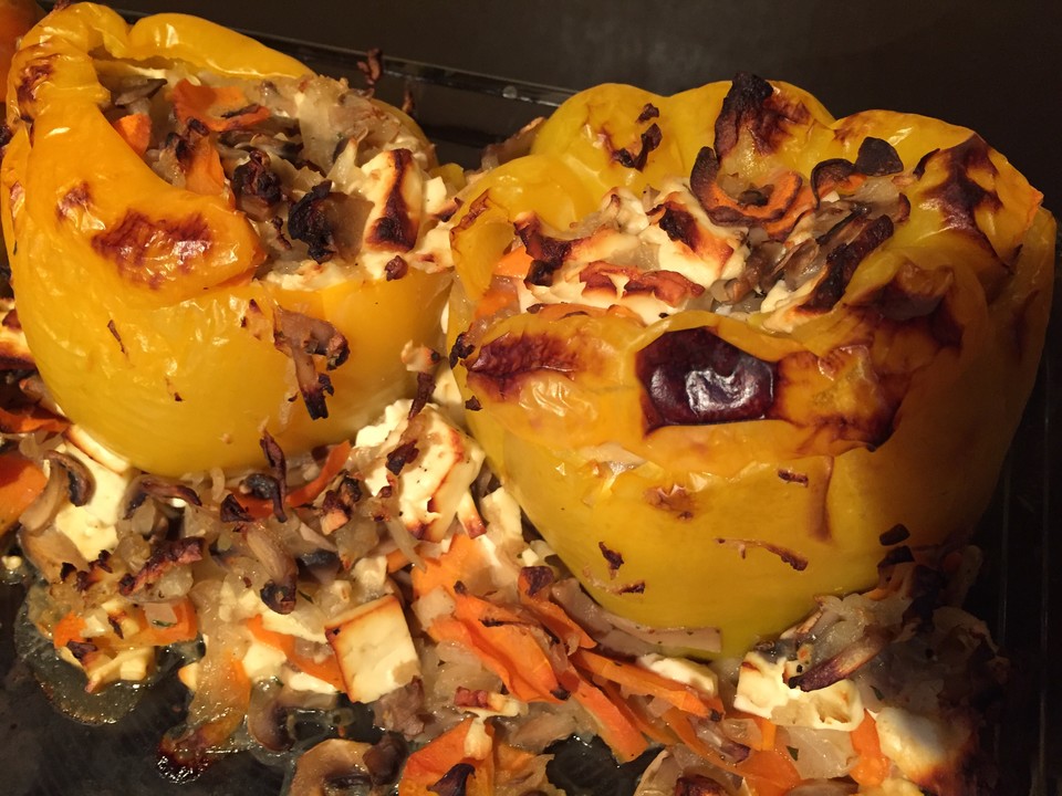 Vegetarisch gefüllte Paprika von martinlg | Chefkoch.de