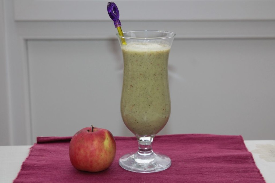 Grüner Kiwi-Apfel-Smoothie von gloryous | Chefkoch.de