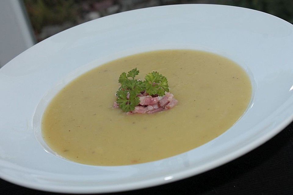 Kartoffelsuppe nach Oma Kuny von Neeri | Chefkoch.de