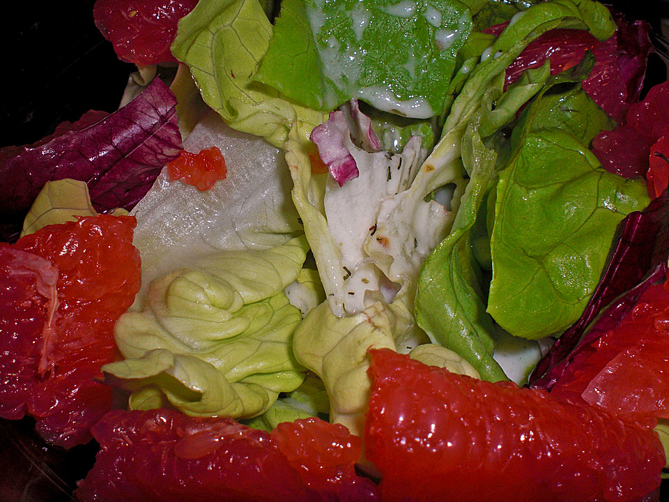 Blattsalate mit Grapefruit und Joghurt-Dressing von anna--banana ...