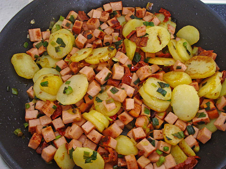 Kartoffel-Leberkäse-Pfanne mit Spiegelei von riga53 | Chefkoch.de