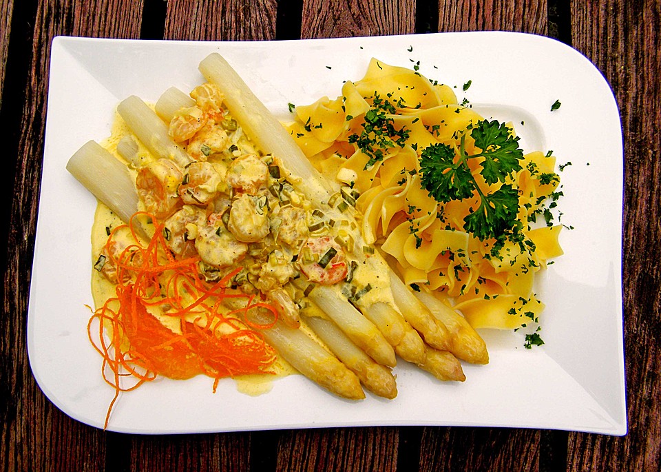 Spargel-Garnelen-Ragout in einer fruchtigen Orangen-Hollandaise von ...