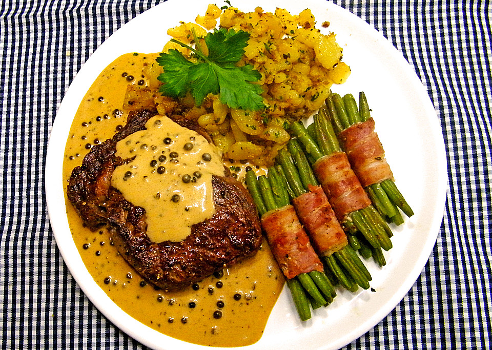 Dunkle Soße Zu Rinderfilet Selber Machen Rinderfilet mit grüner Pfeffersahnesoße von Fross | Chefkoch.de
