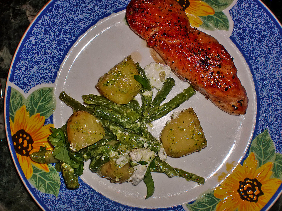 Gratin mit neuen Kartoffeln, grünen Bohnen und Pesto Genovese von s ...