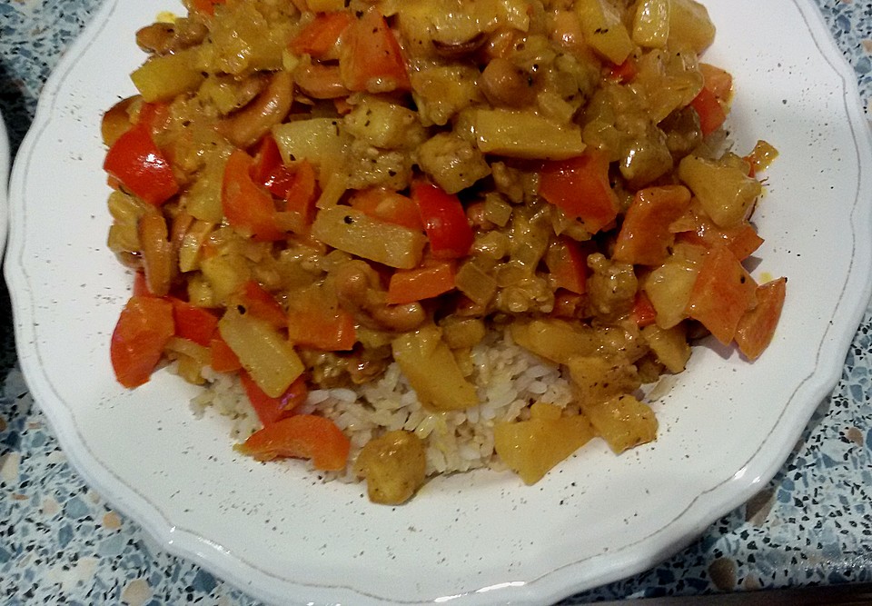 Paprika-Kokos-Curry mit Tofu und Ananas von gloryous | Chefkoch.de