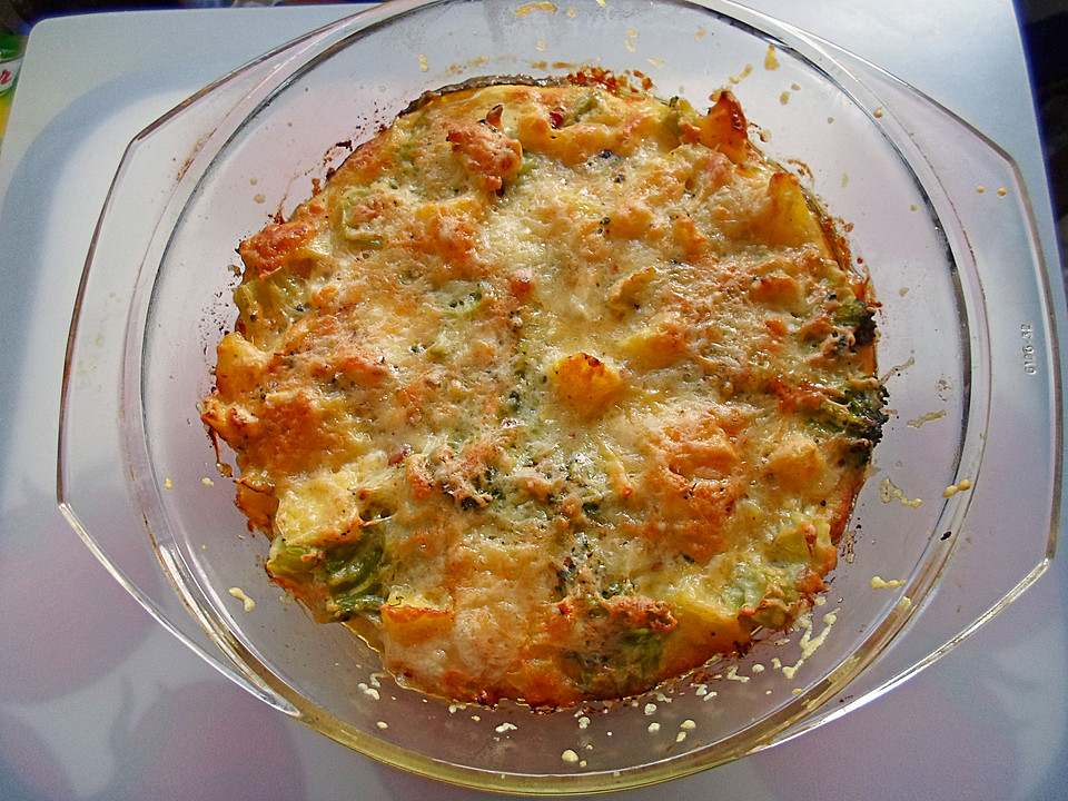 Kartoffel-Brokkoli-Auflauf mit Gewürzgurken von movostu | Chefkoch.de