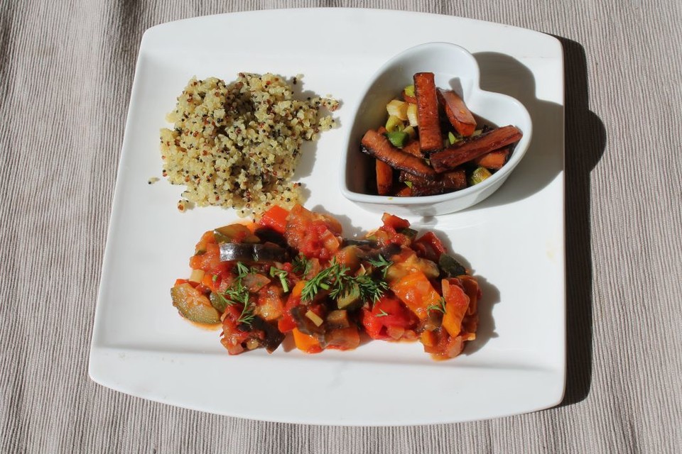 Quinoa mit Paprika, Zucchini und Aubergine von Jean_Paul_Marat ...