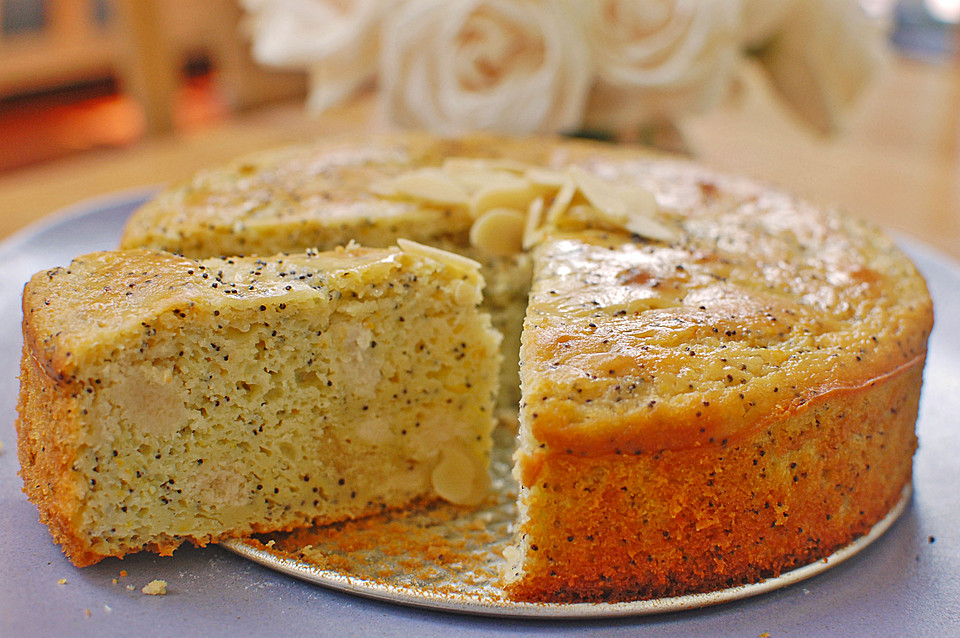 Ananas-Marzipan-Kuchen mit Mohn von mariii123 | Chefkoch.de