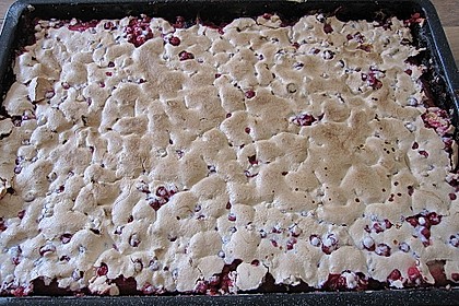 Johannisbeer-Baiser-Kuchen vom Blech von SumseB | Chefkoch.de