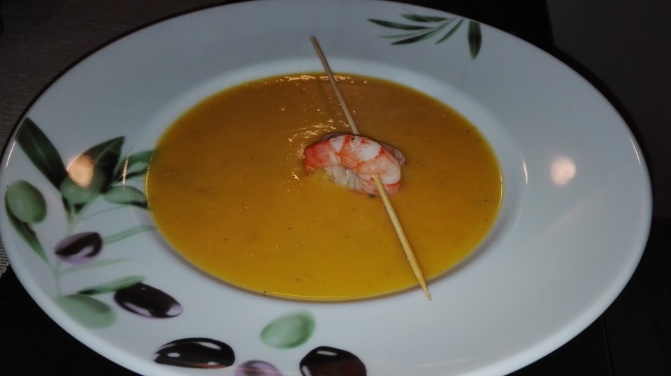 Butternut-Kürbissuppe mit Garnelen von cth3105 | Chefkoch.de
