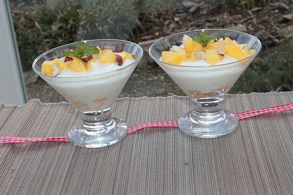 Mango-Joghurt-Dessert von bennowitsch | Chefkoch.de