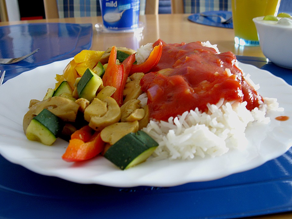 Backofengemüse mit Tomatensoße und Reis | Chefkoch.de