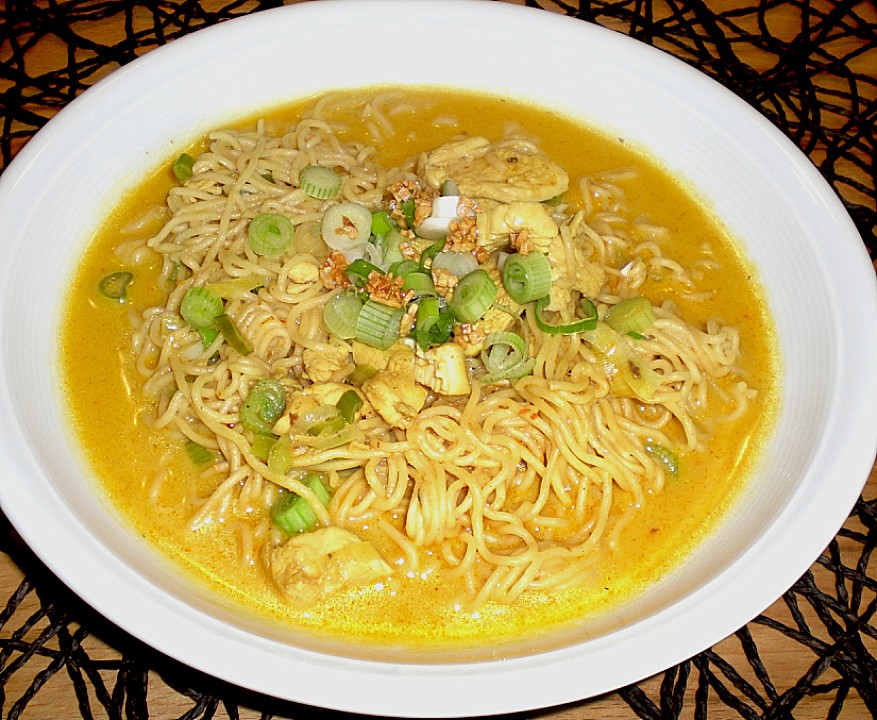 Thailändische Currysuppe