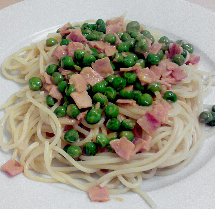 Spaghetti mit Schinken und Erbsen von balneario | Chefkoch.de