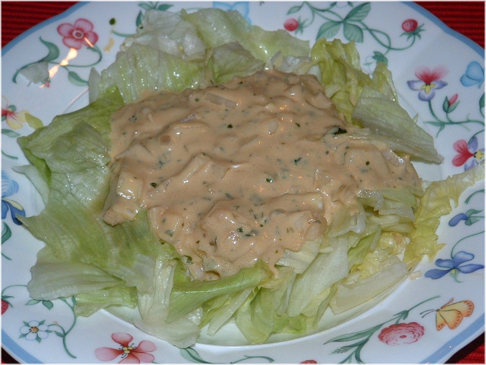 Eisbergsalat mit super leckerem Dressing von Antonimaroni | Chefkoch.de