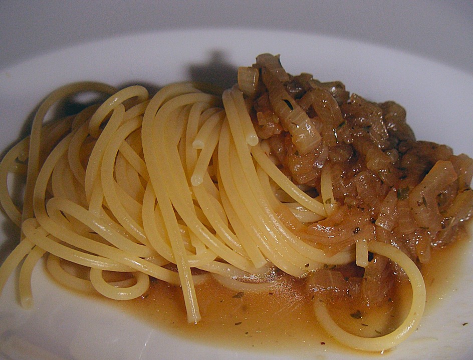 Spaghetti mit Zwiebelsauce von schorsch12 | Chefkoch.de