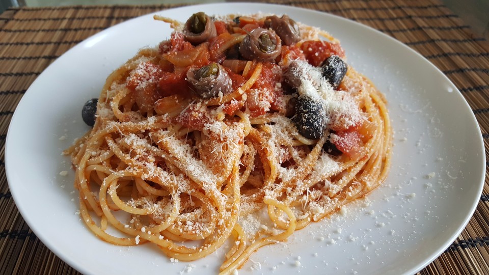 Spaghetti mit Sardellen und Tomaten (Rezept mit Bild) | Chefkoch.de