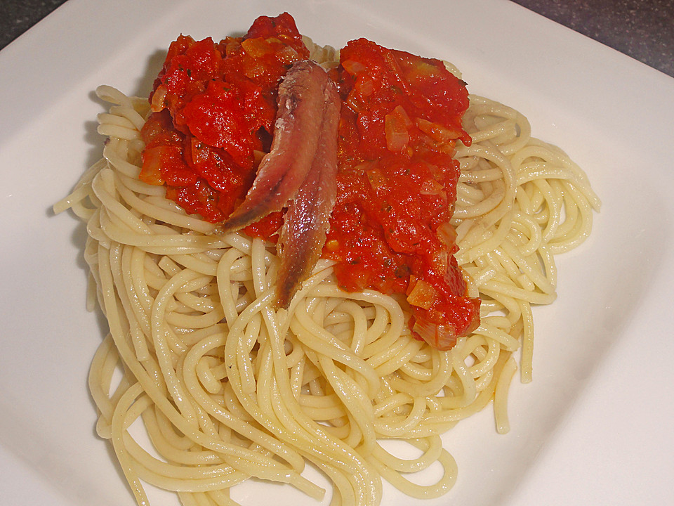 Spaghetti mit Sardellen und Tomaten von Malvea | Chefkoch.de