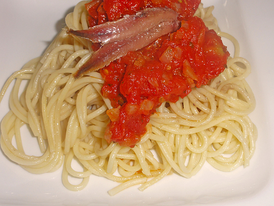 Spaghetti mit Sardellen und Tomaten von Malvea | Chefkoch.de