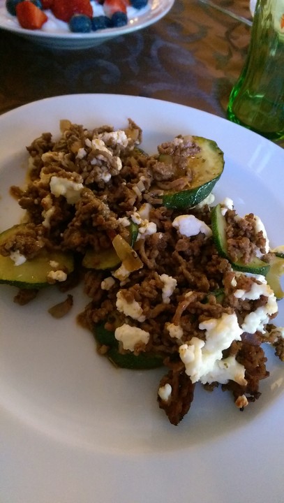 Griechischer Zucchini-Auflauf mit Feta von schleckigekatze | Chefkoch.de