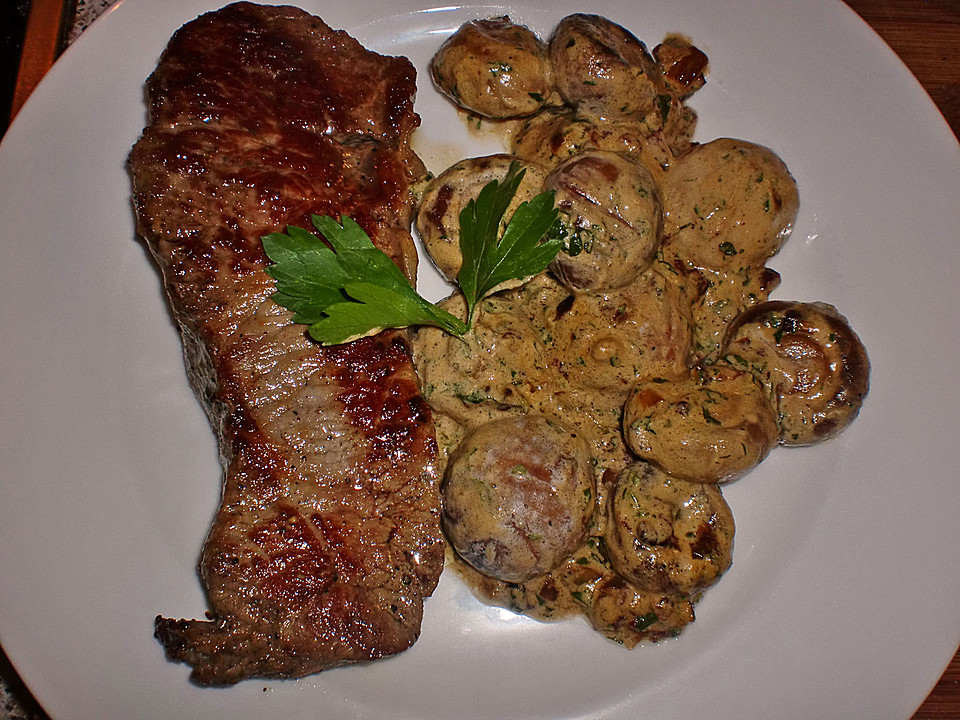 Beefsteak an Petersilien-Rahm-Champignons von agnusdie | Chefkoch.de