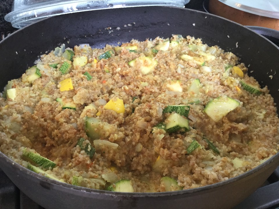 Orientalische Zucchini-Zwiebel-Pfanne mit Bulgur von gloryous | Chefkoch.de