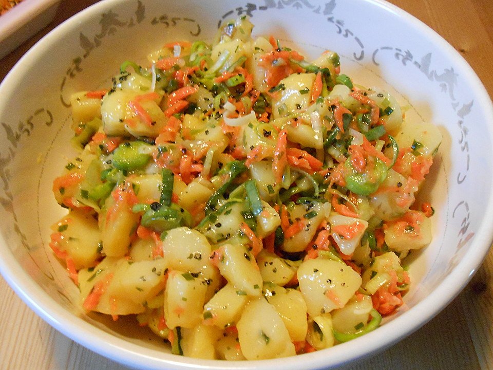 Kartoffelsalat mit Lauch und Karotten von Juulee | Chefkoch.de