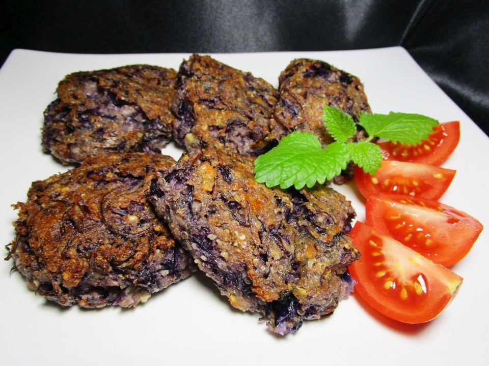 Vegetarische Bratlinge mit Rotkohl | Chefkoch.de