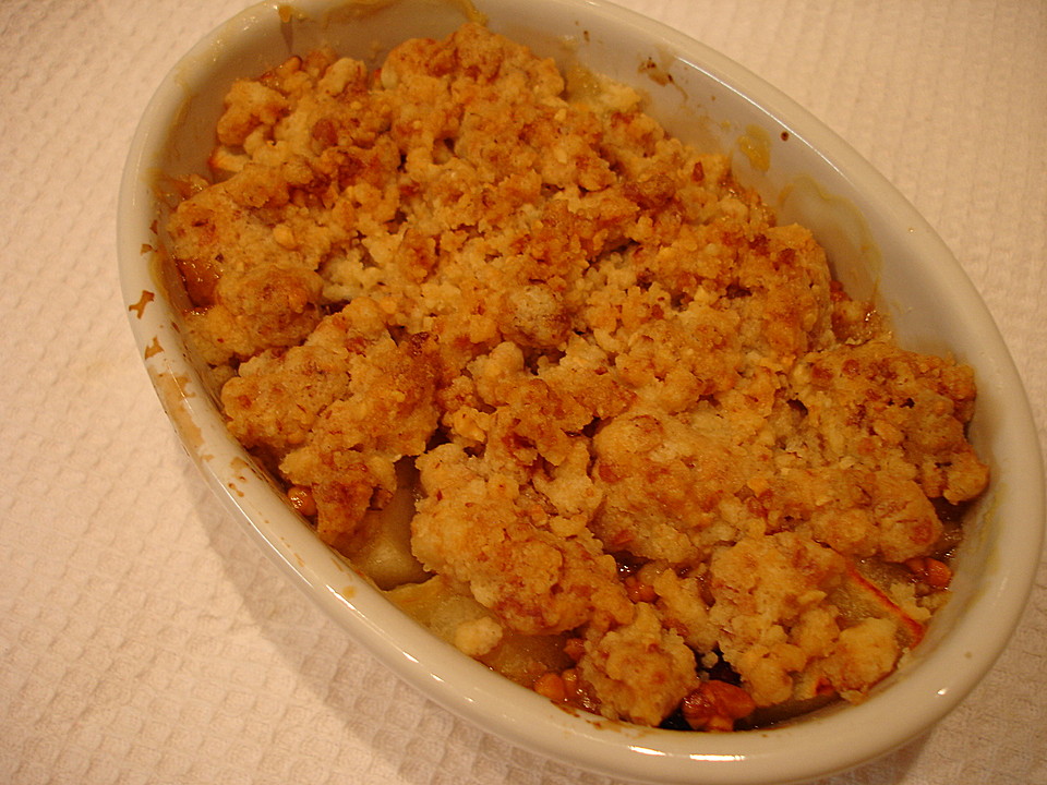 Apple Crumble mit Cranberries und karamellisierten Nüssen von dodith ...