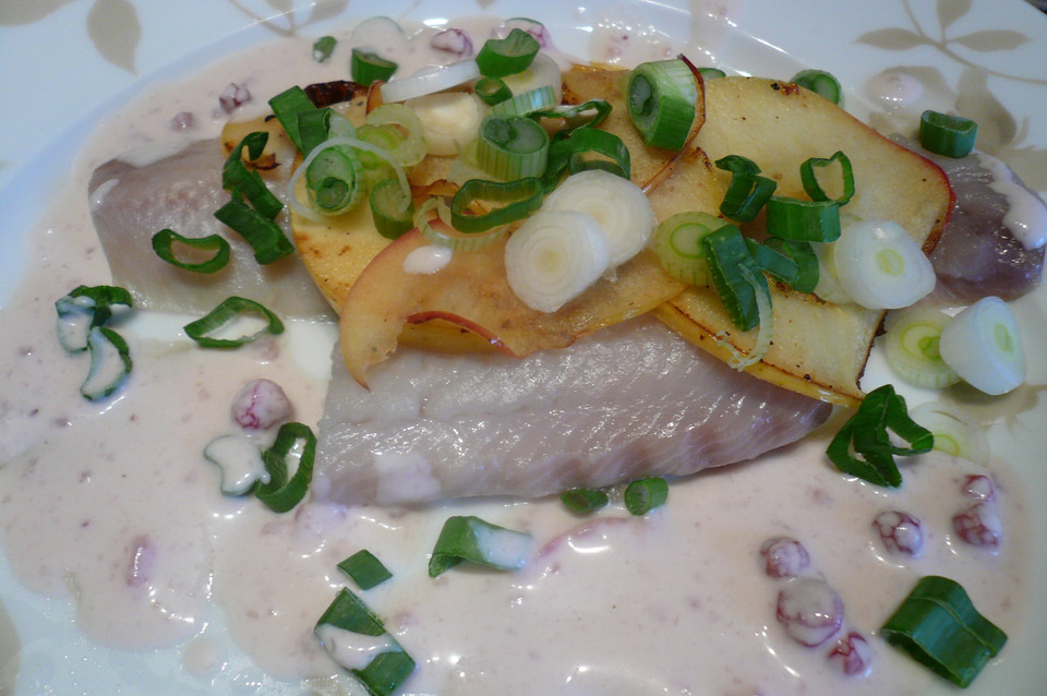 Matjesfilets mit Preiselbeercremesoße von Anna-71 | Chefkoch.de