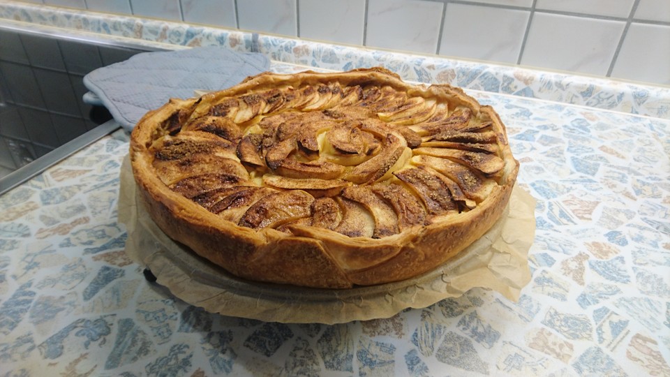 Apfeltarte mit Blätterteig von Kuchenhexe87 | Chefkoch.de