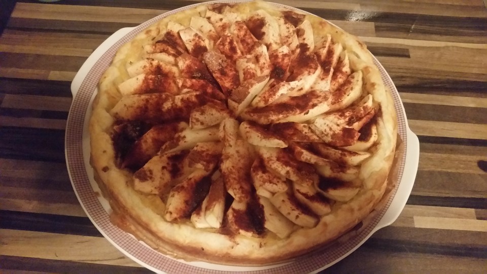 Apfeltarte mit Blätterteig von Kuchenhexe87 | Chefkoch.de